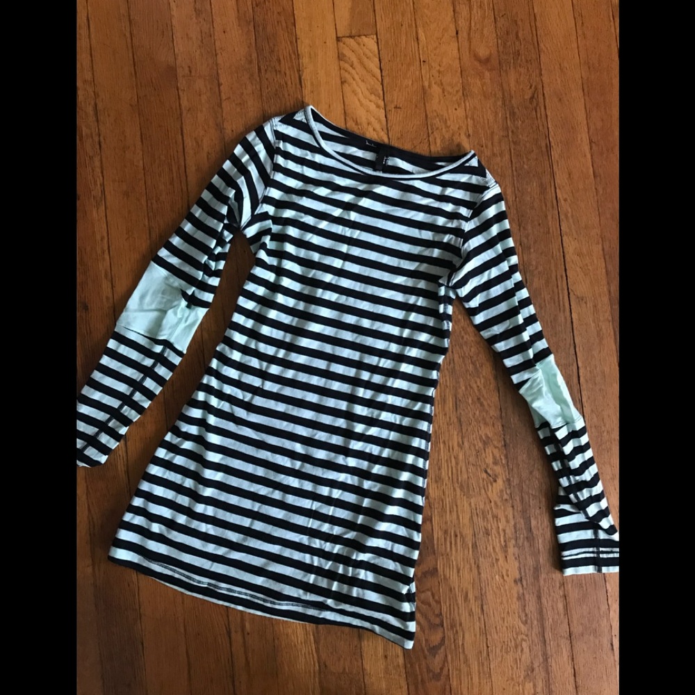 Lululemon top